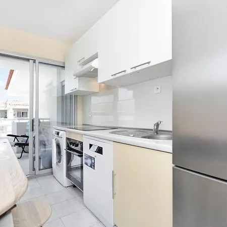 1 Bedroom Stunning In