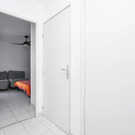 Apartment 1 Bedroom Stunning In Antibes