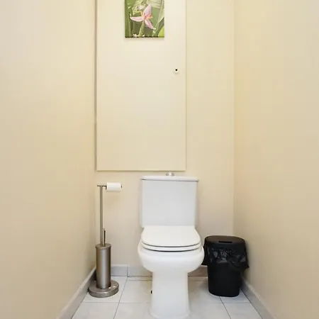 Apartment 1 Bedroom Stunning In