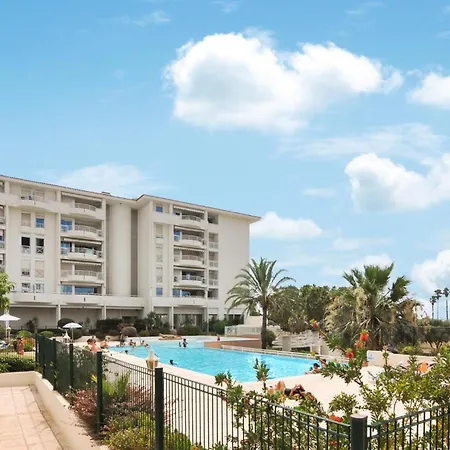Apartment 1 Bedroom Stunning In